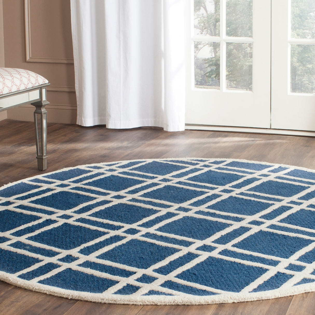 SAFAVIEH Handmade Cambridge Polona Modern Moroccan Wool Rug