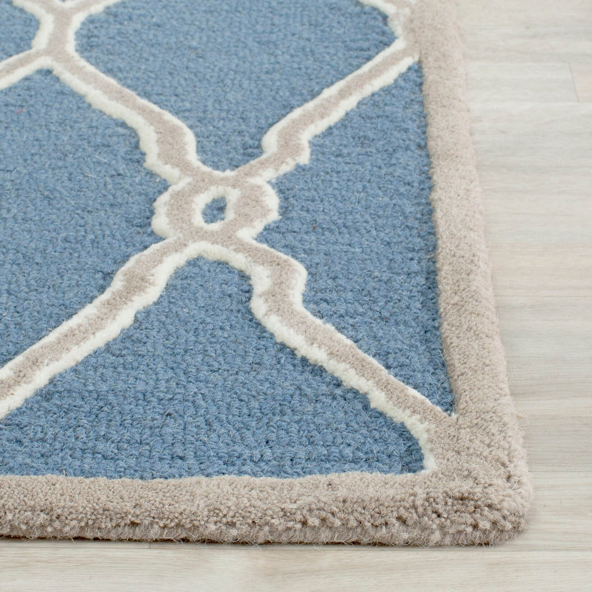 SAFAVIEH Handmade Cambridge Richtsje Moroccan Trellis Wool Rug