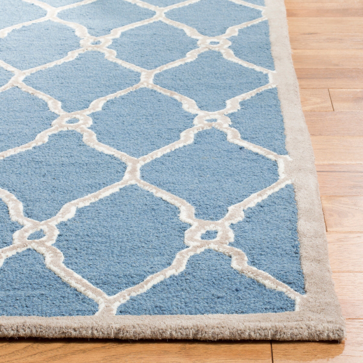 SAFAVIEH Handmade Cambridge Richtsje Moroccan Trellis Wool Rug