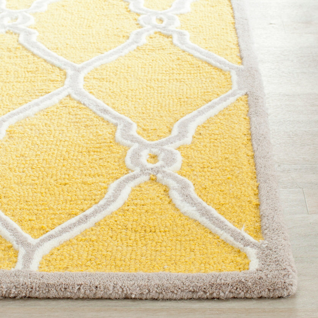 SAFAVIEH Handmade Cambridge Richtsje Moroccan Trellis Wool Rug