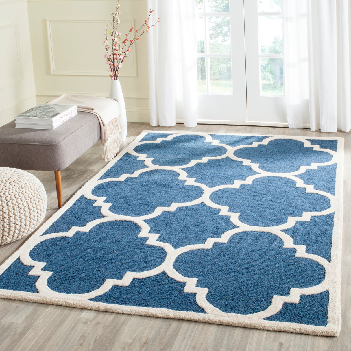 SAFAVIEH Handmade Cambridge Rosy Modern Moroccan Wool Rug