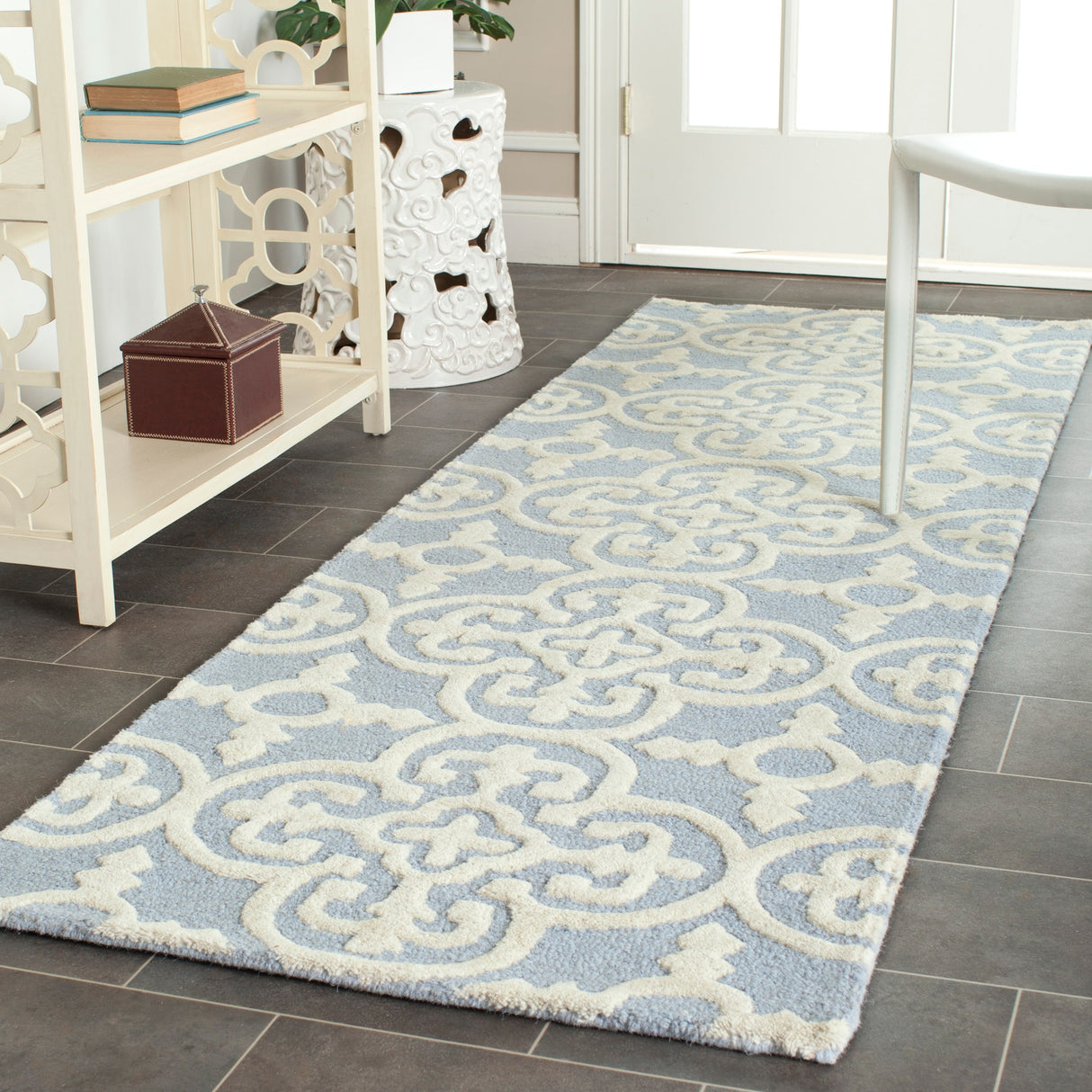 SAFAVIEH Handmade Cambridge Shigemi Modern Wool Rug