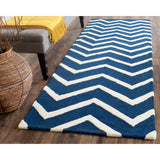 SAFAVIEH Handmade Cambridge Terttu Chevron Wool Rug