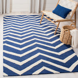 SAFAVIEH Handmade Cambridge Terttu Chevron Wool Rug