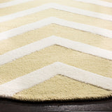 SAFAVIEH Handmade Cambridge Terttu Chevron Wool Rug