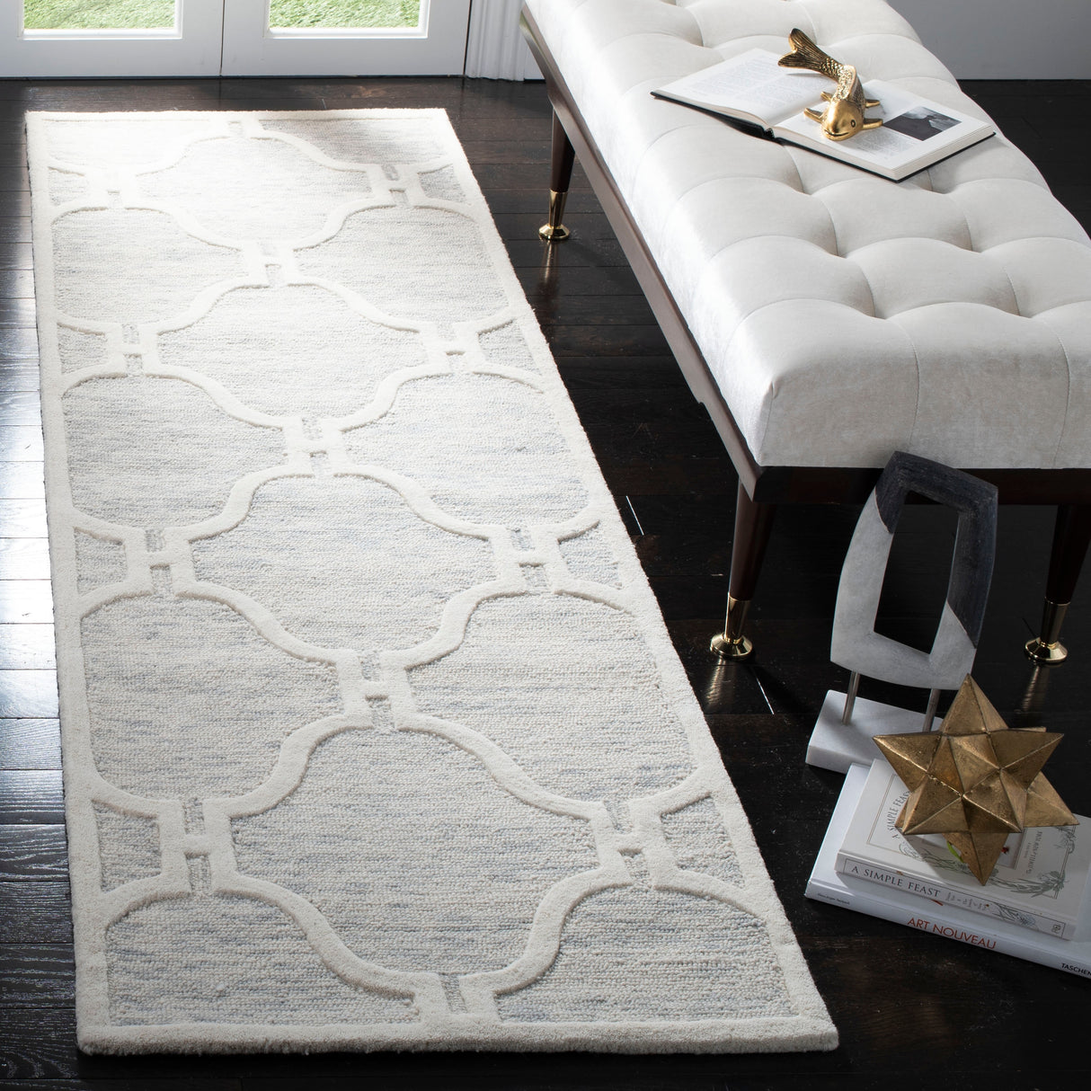 SAFAVIEH Handmade Cambridge Tilli Modern Wool Rug