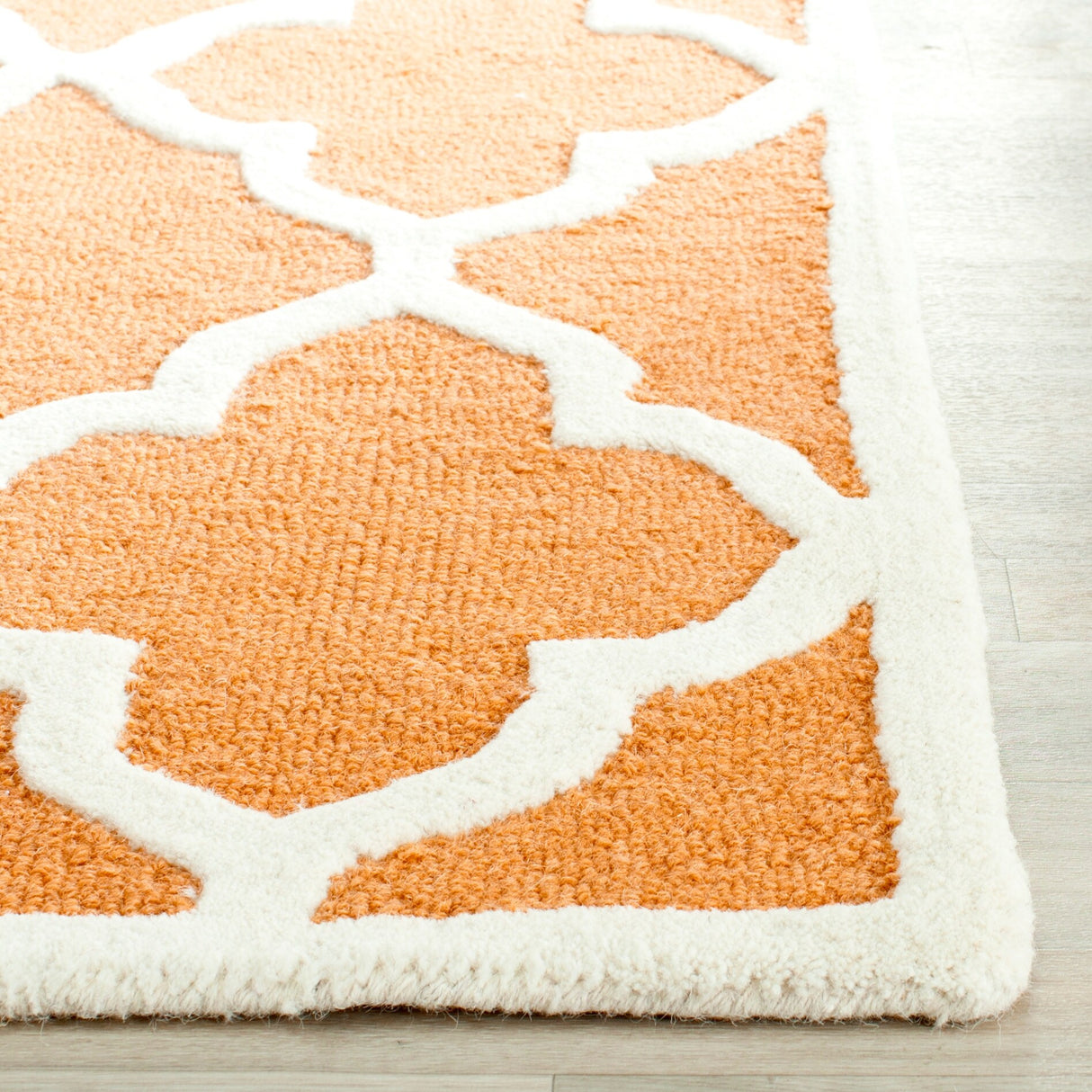 SAFAVIEH Handmade Cambridge Tinca Modern Moroccan Wool Rug