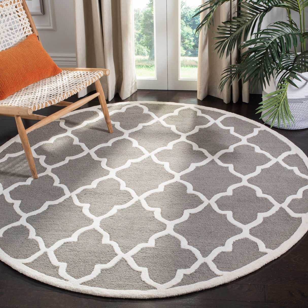 SAFAVIEH Handmade Cambridge Tinca Modern Moroccan Wool Rug