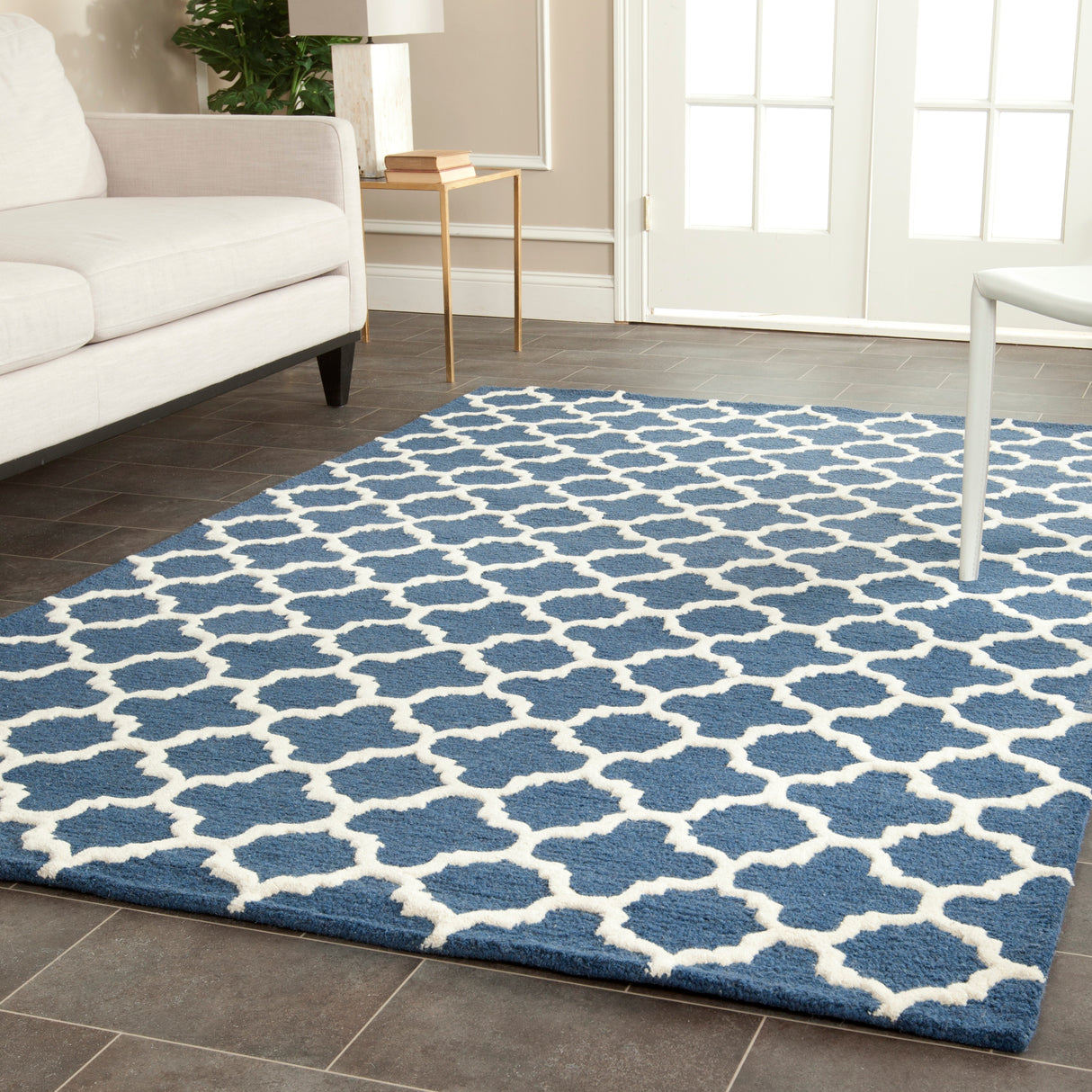 SAFAVIEH Handmade Cambridge Touria Modern Moroccan Wool Rug