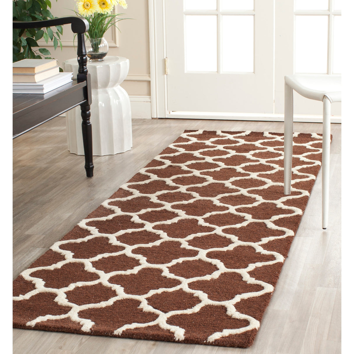 SAFAVIEH Handmade Cambridge Touria Modern Moroccan Wool Rug