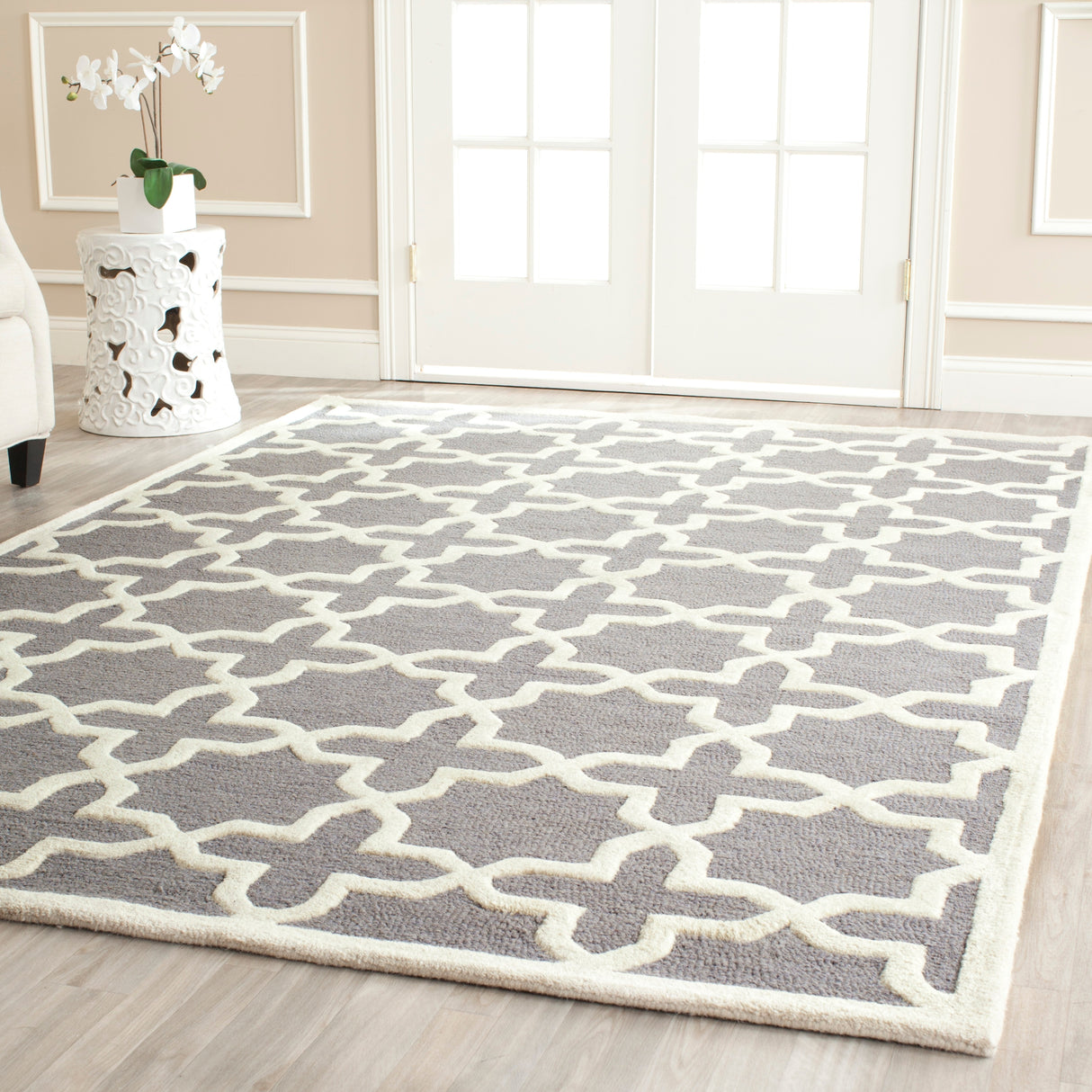 SAFAVIEH Handmade Cambridge Trudie Geometric Wool Rug