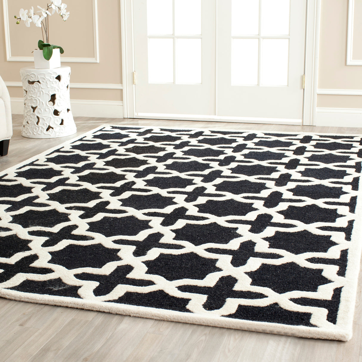 SAFAVIEH Handmade Cambridge Trudie Geometric Wool Rug