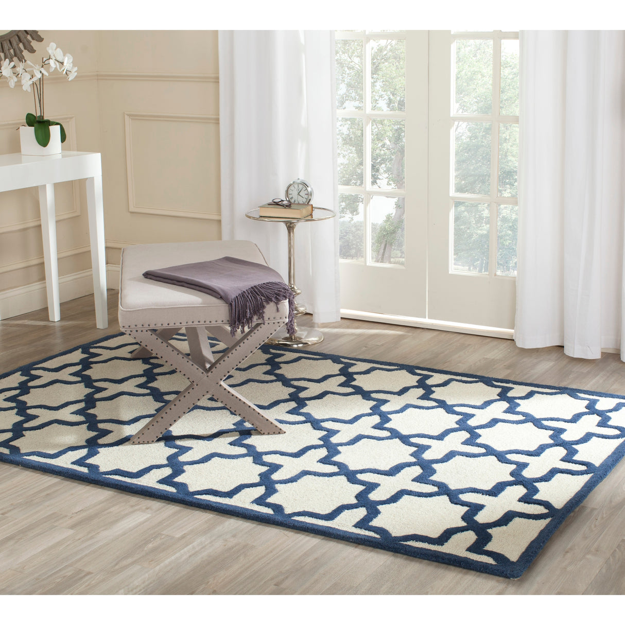 SAFAVIEH Handmade Cambridge Trudie Geometric Wool Rug