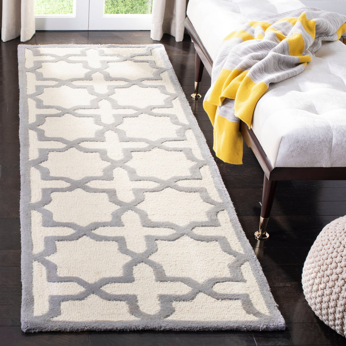 SAFAVIEH Handmade Cambridge Trudie Geometric Wool Rug