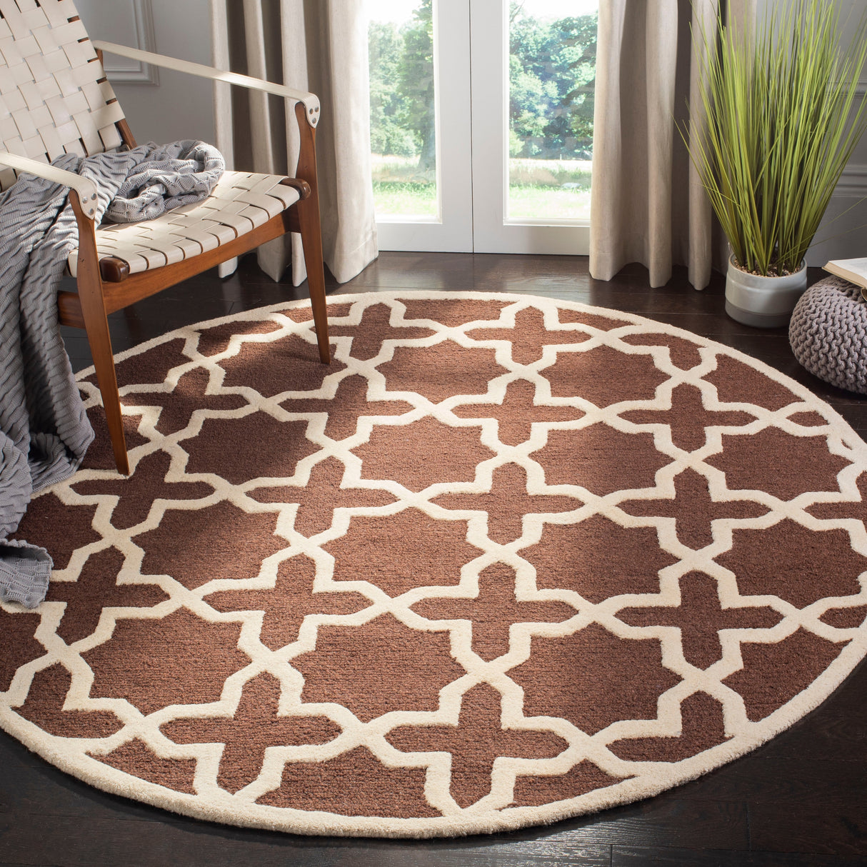 SAFAVIEH Handmade Cambridge Trudie Geometric Wool Rug