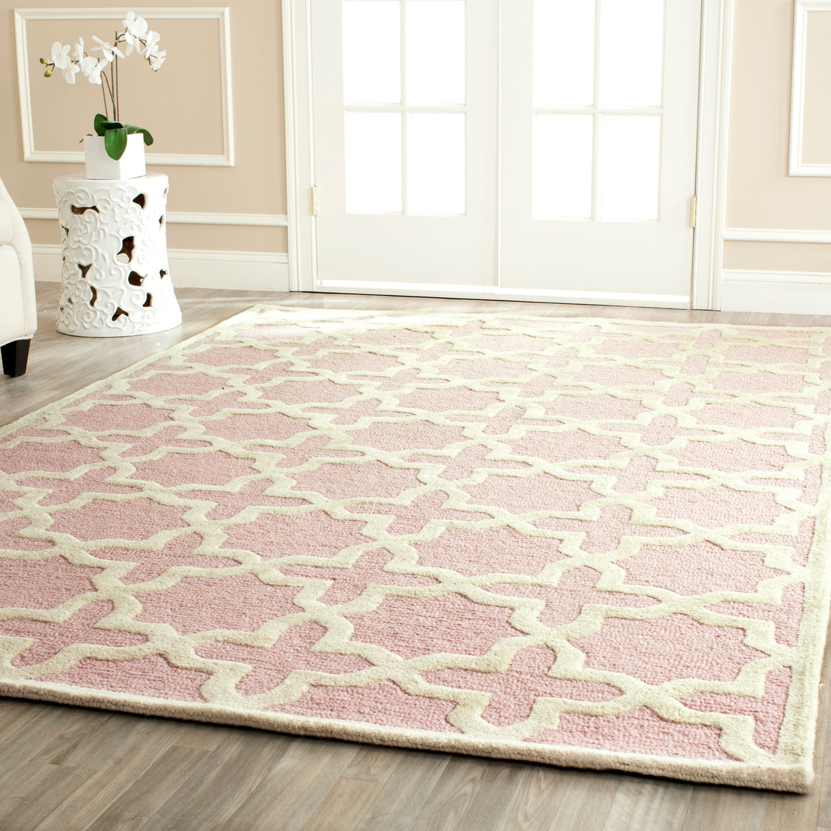 SAFAVIEH Handmade Cambridge Trudie Geometric Wool Rug