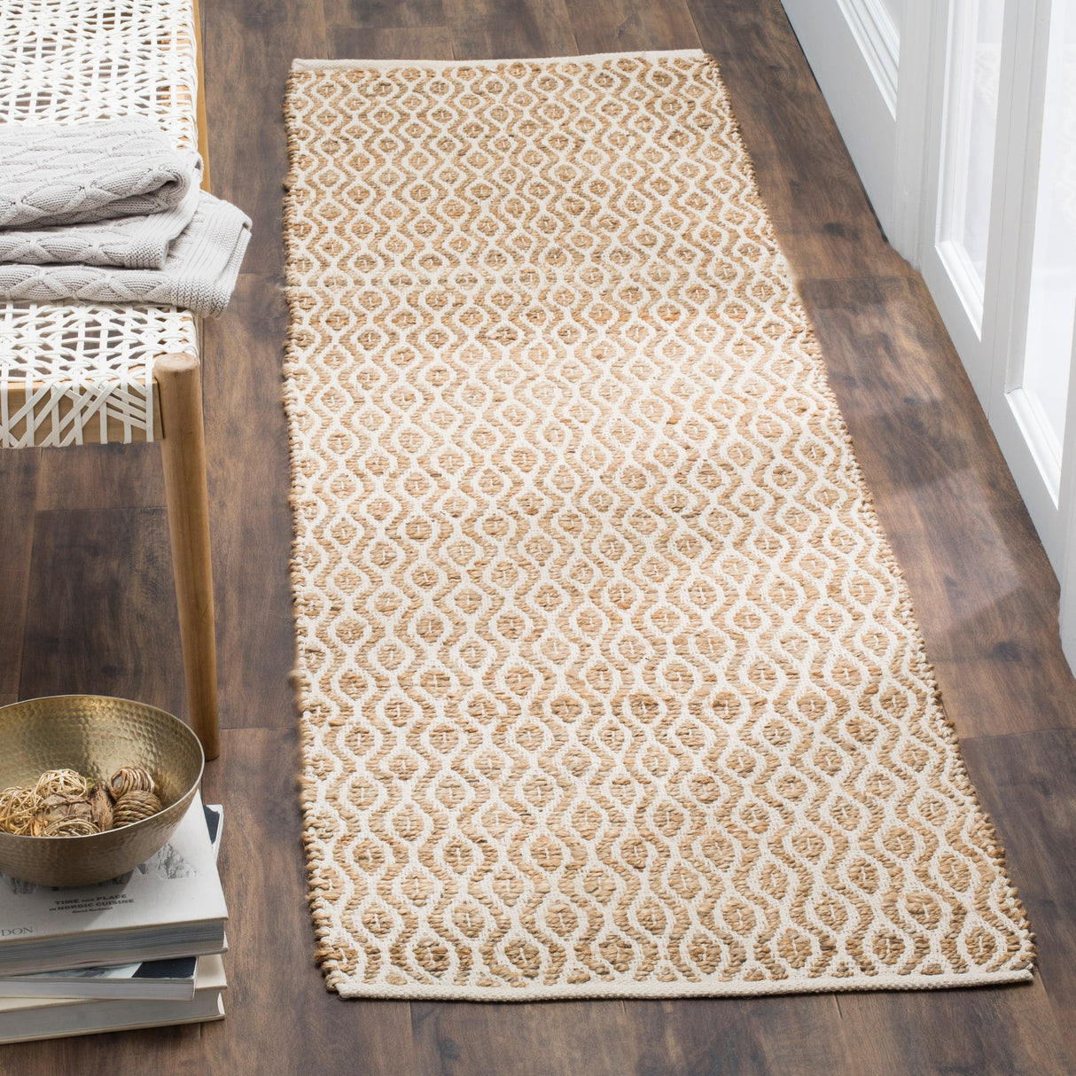 SAFAVIEH Handmade Cape Cod Evelijn Coastal Jute Rug