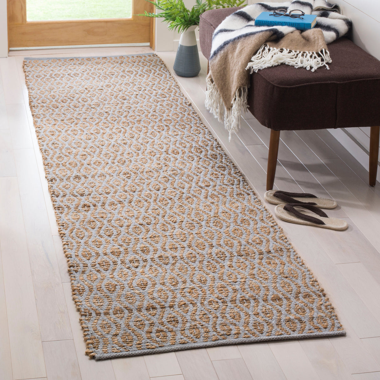 SAFAVIEH Handmade Cape Cod Evelijn Coastal Jute Rug