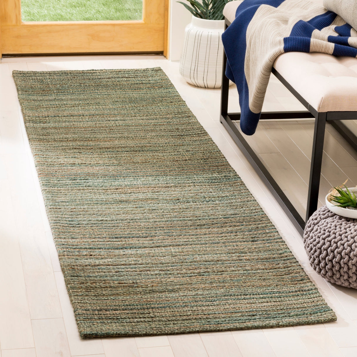 SAFAVIEH Handmade Cape Cod Snezanka Coastal Jute Rug