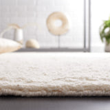 SAFAVIEH Handmade Casablanca Pierrine Wool Rug