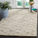 SAFAVIEH Handmade Casablanca Shag Dorette Tribal Wool Rug