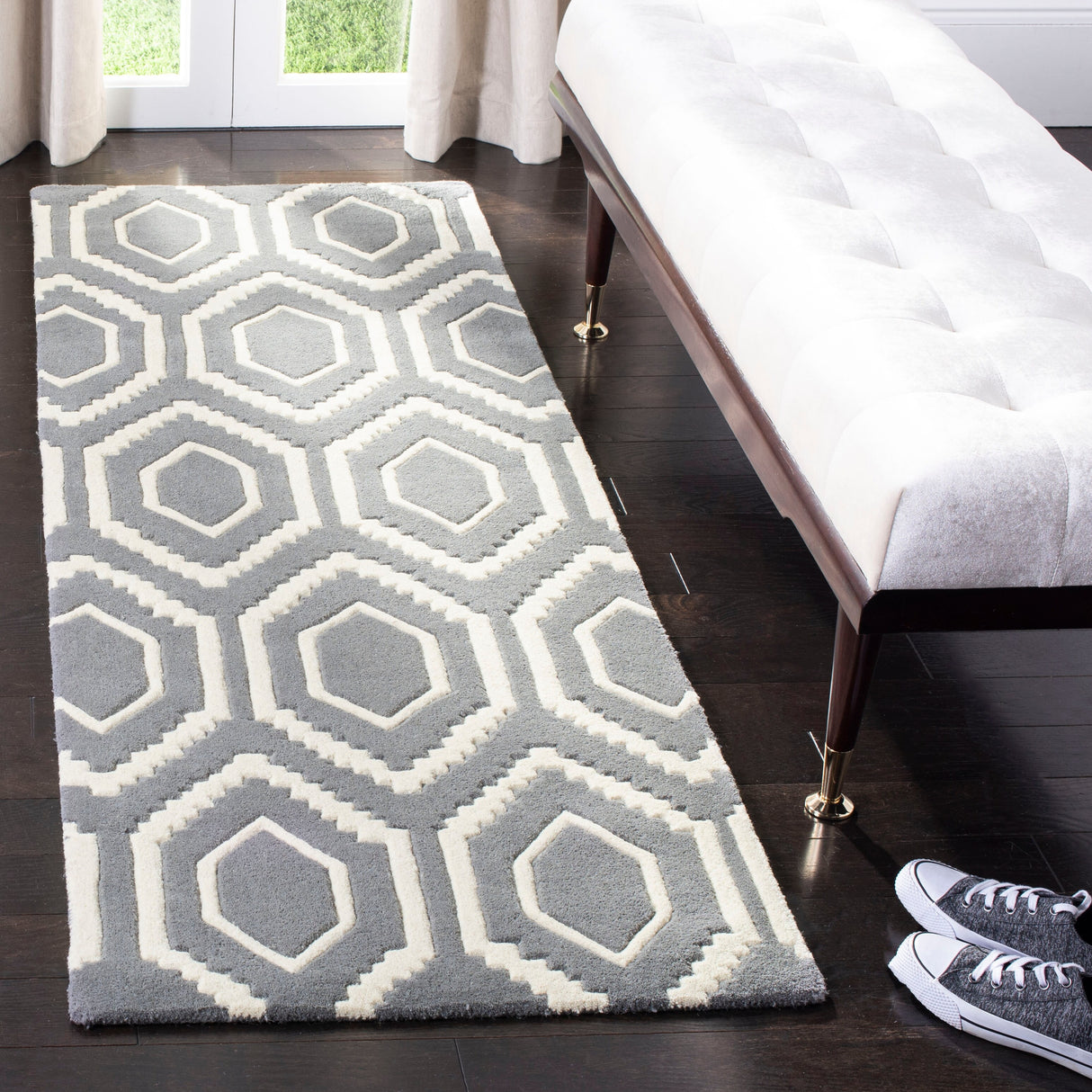 SAFAVIEH Handmade Chatham Altrud Moroccan Modern Wool Rug