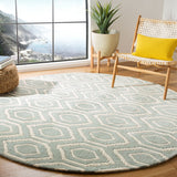 SAFAVIEH Handmade Chatham Altrud Moroccan Modern Wool Rug