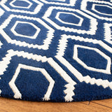 SAFAVIEH Handmade Chatham Altrud Moroccan Modern Wool Rug