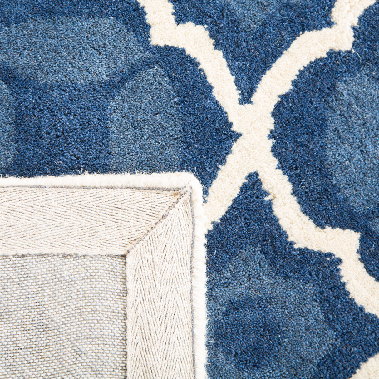 SAFAVIEH Handmade Chatham Kader Modern Moroccan Wool Rug