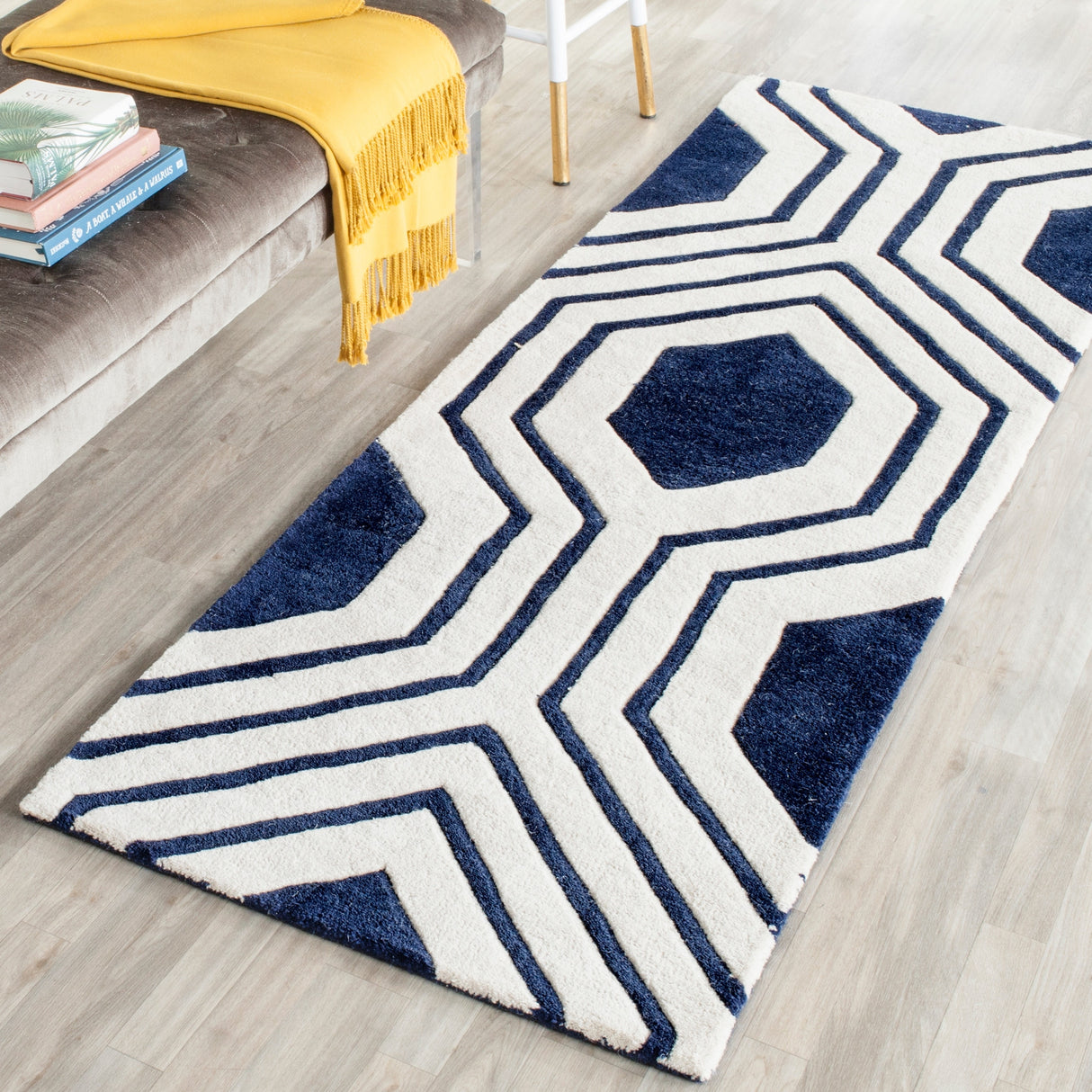 SAFAVIEH Handmade Chatham Kitt Modern Wool Rug