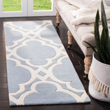 SAFAVIEH Handmade Chatham Naemi Modern Wool Rug