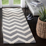 SAFAVIEH Handmade Chatham Traudel Modern Moroccan Wool Rug