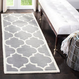 SAFAVIEH Handmade Chatham Vally Modern Moroccan Wool Rug