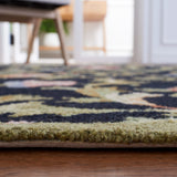 SAFAVIEH Handmade Chelsea Ageet French Country Floral Wool Rug