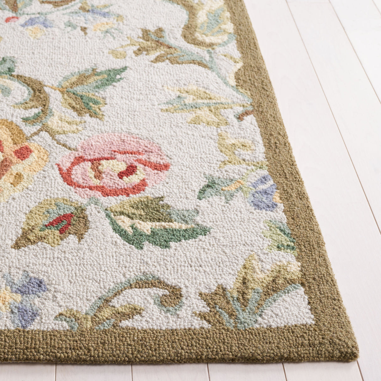 SAFAVIEH Handmade Chelsea Ageet French Country Floral Wool Rug