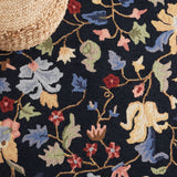 SAFAVIEH Handmade Chelsea Dineke French Country Floral Wool Rug