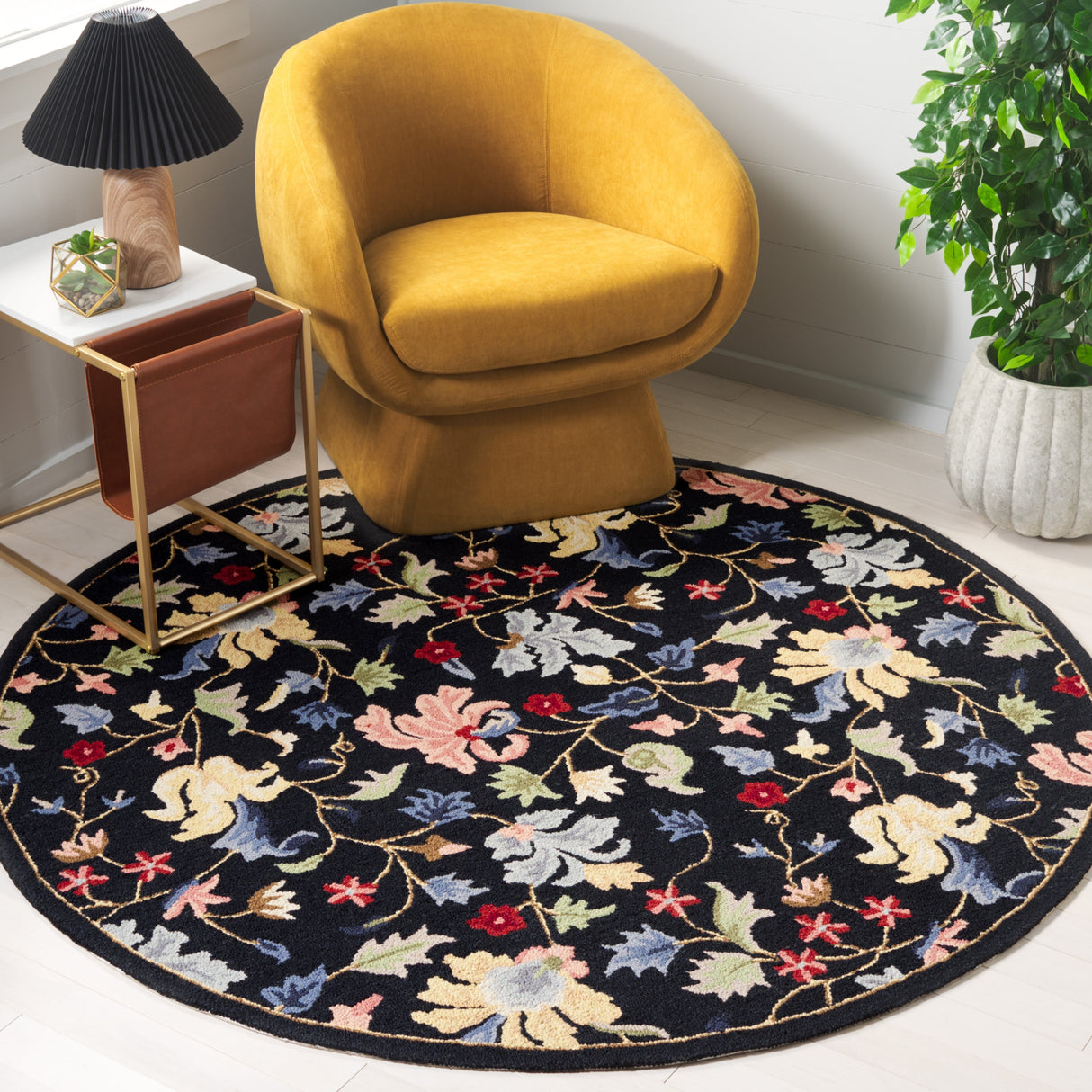 SAFAVIEH Handmade Chelsea Dineke French Country Floral Wool Rug