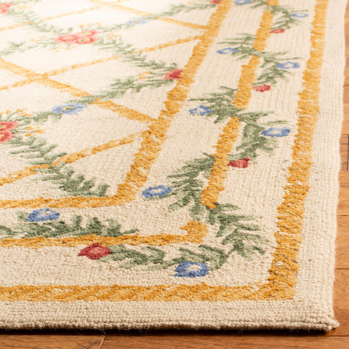 SAFAVIEH Handmade Chelsea Joffrette Trellis French Country Wool Rug