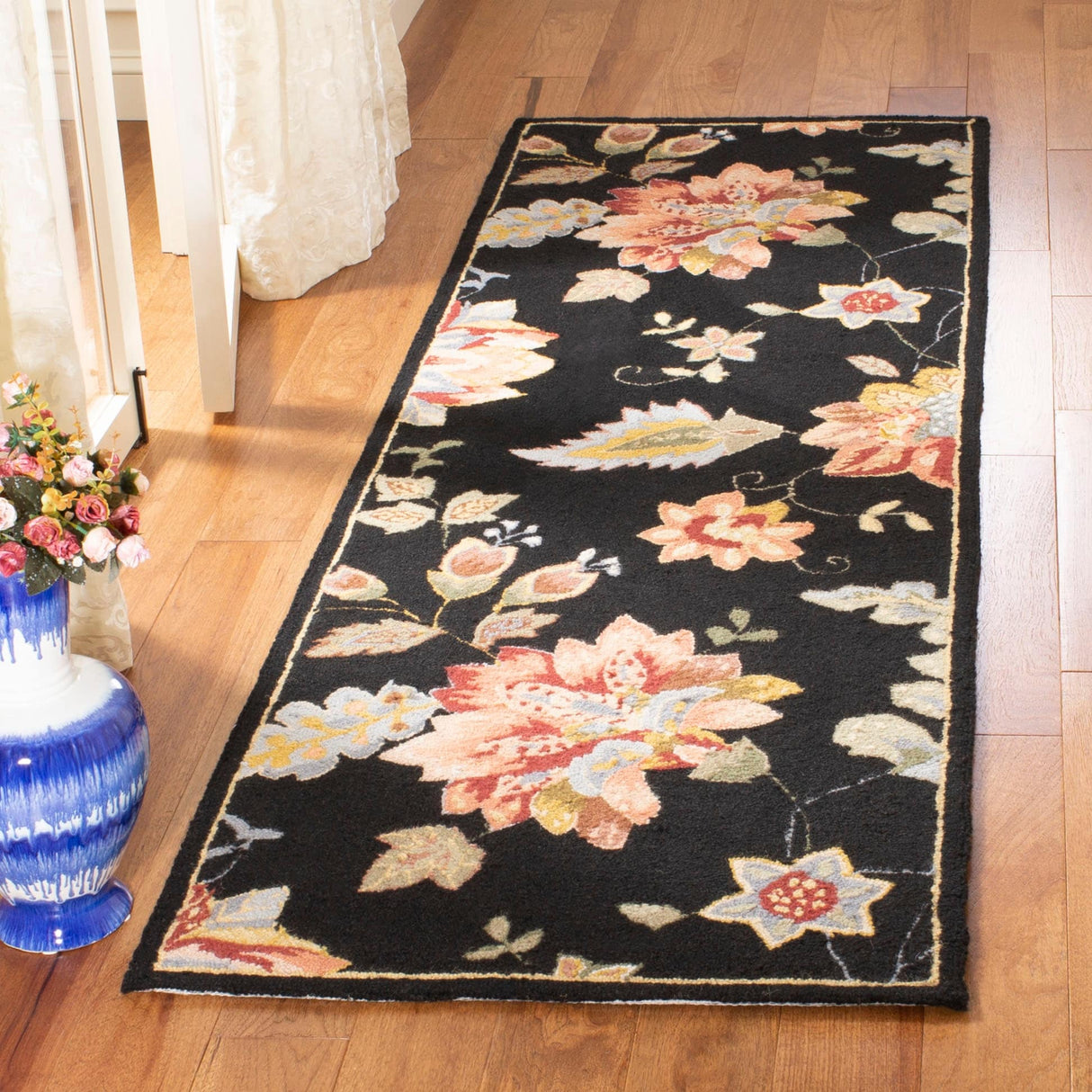 SAFAVIEH Handmade Chelsea Klavdia French Country Floral Wool Area