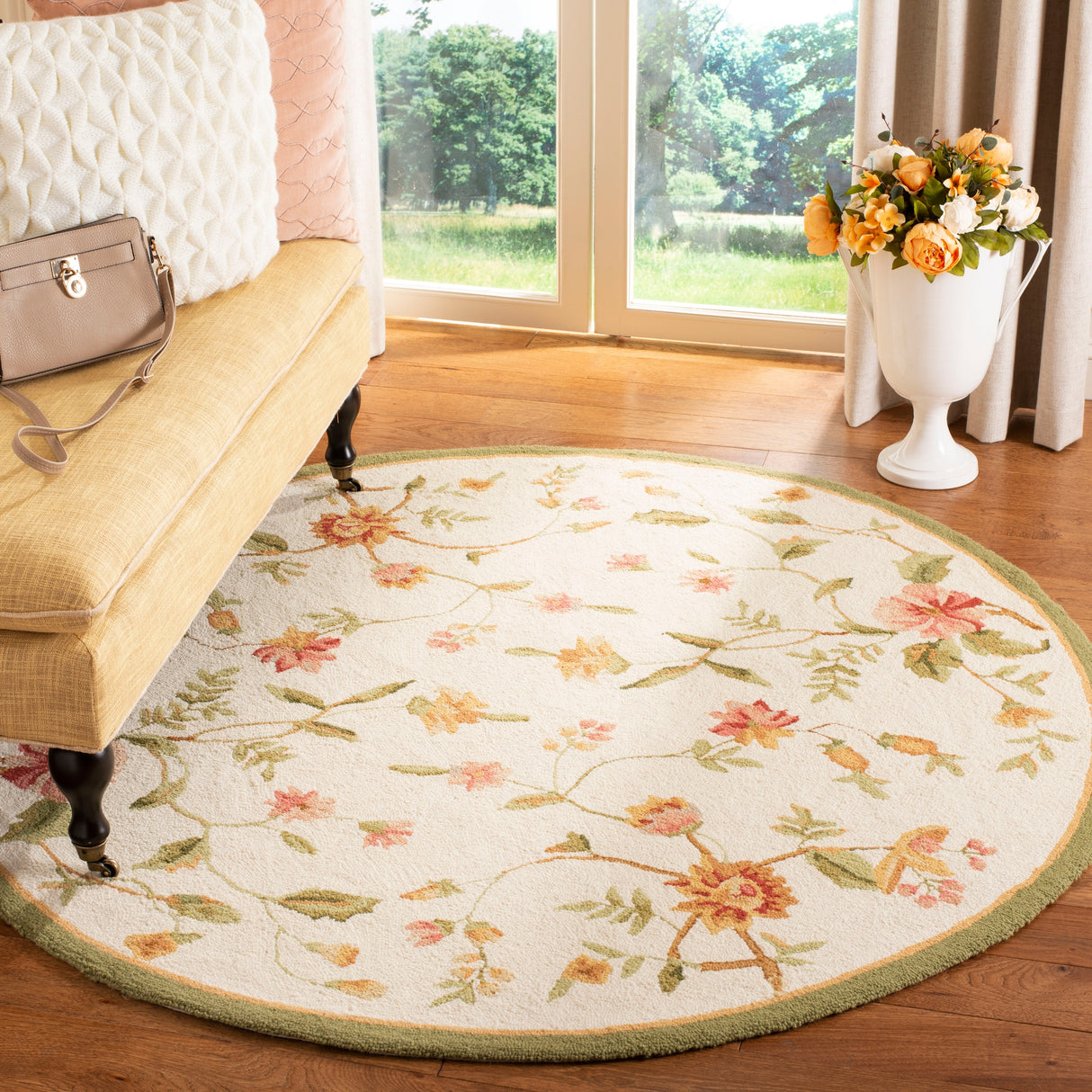 SAFAVIEH Handmade Chelsea Rodovica Floral French Country Wool Rug