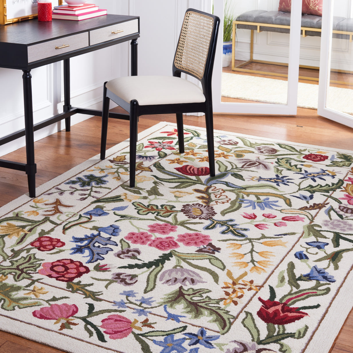 SAFAVIEH Handmade Chelsea Todora Oriental Wool Rug