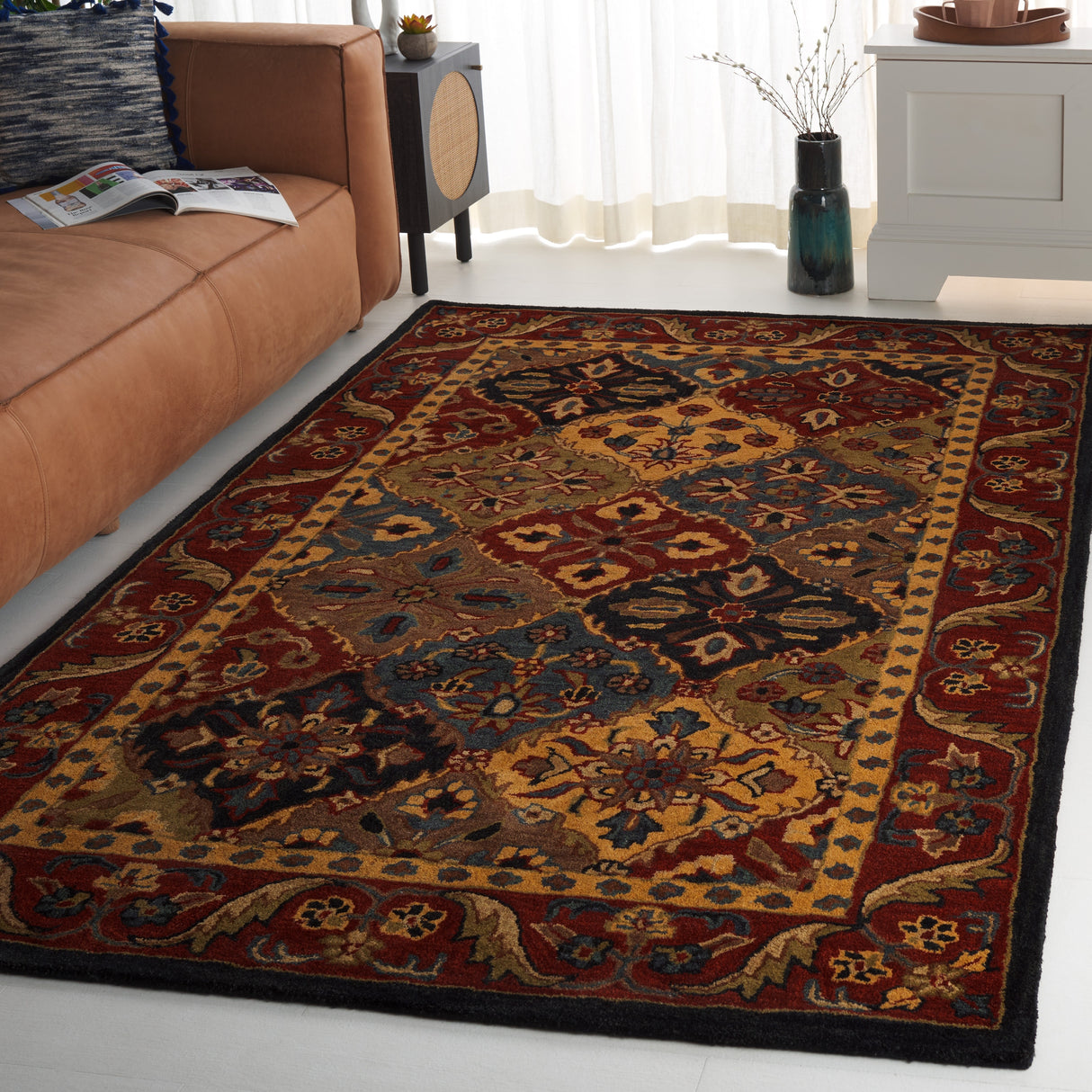 SAFAVIEH Handmade Classic Hadil Traditional Wool Rug