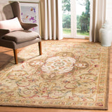 SAFAVIEH Handmade Classic Nidhi Traditional Oriental Wool Rug