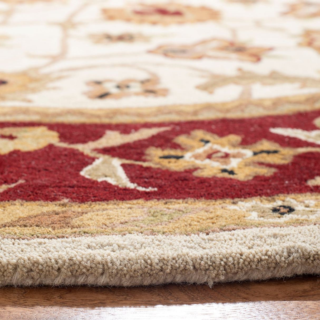 SAFAVIEH Handmade Classic Rukiye Traditional Oriental Wool Rug