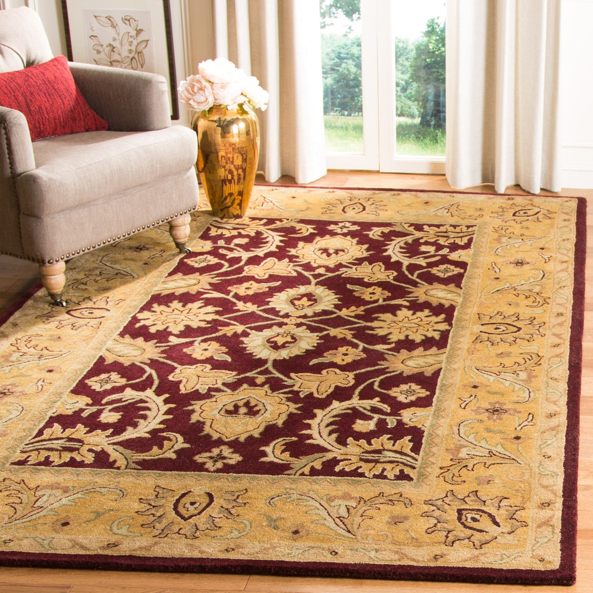 SAFAVIEH Handmade Classic Rukiye Traditional Oriental Wool Rug