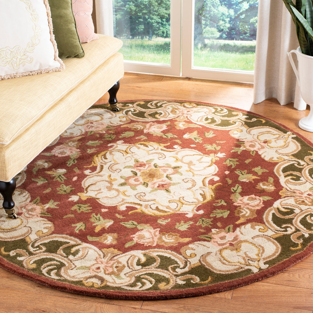 SAFAVIEH Handmade Classic Selvaggia Traditional Oriental Wool Rug