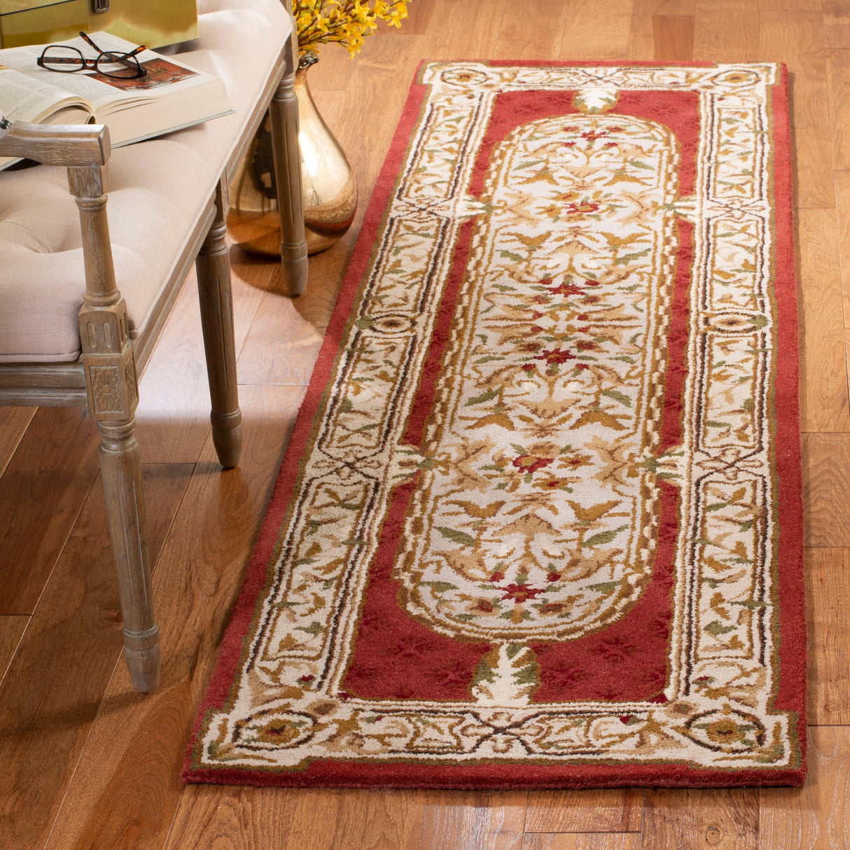 SAFAVIEH Handmade Classic Siss Traditional Oriental Wool Rug