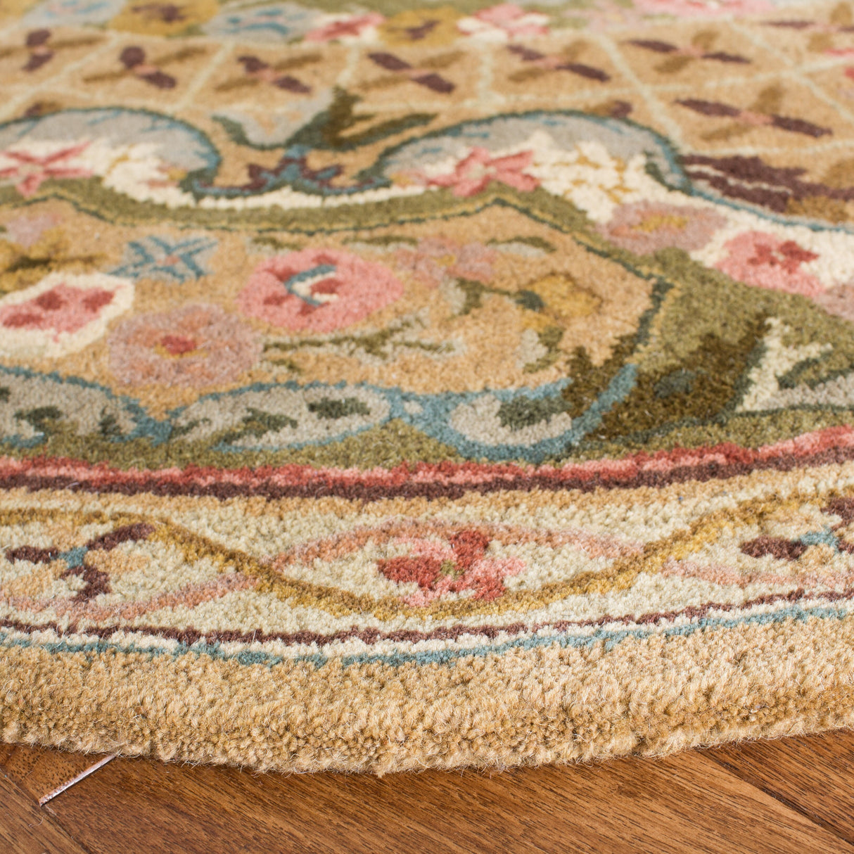 SAFAVIEH Handmade Classic Traiana Traditional Oriental Wool Rug