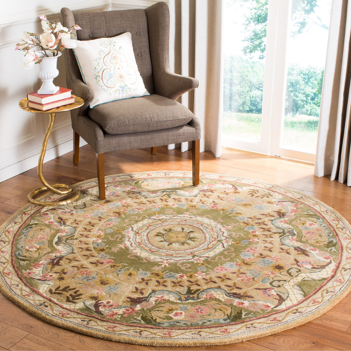 SAFAVIEH Handmade Classic Traiana Traditional Oriental Wool Rug