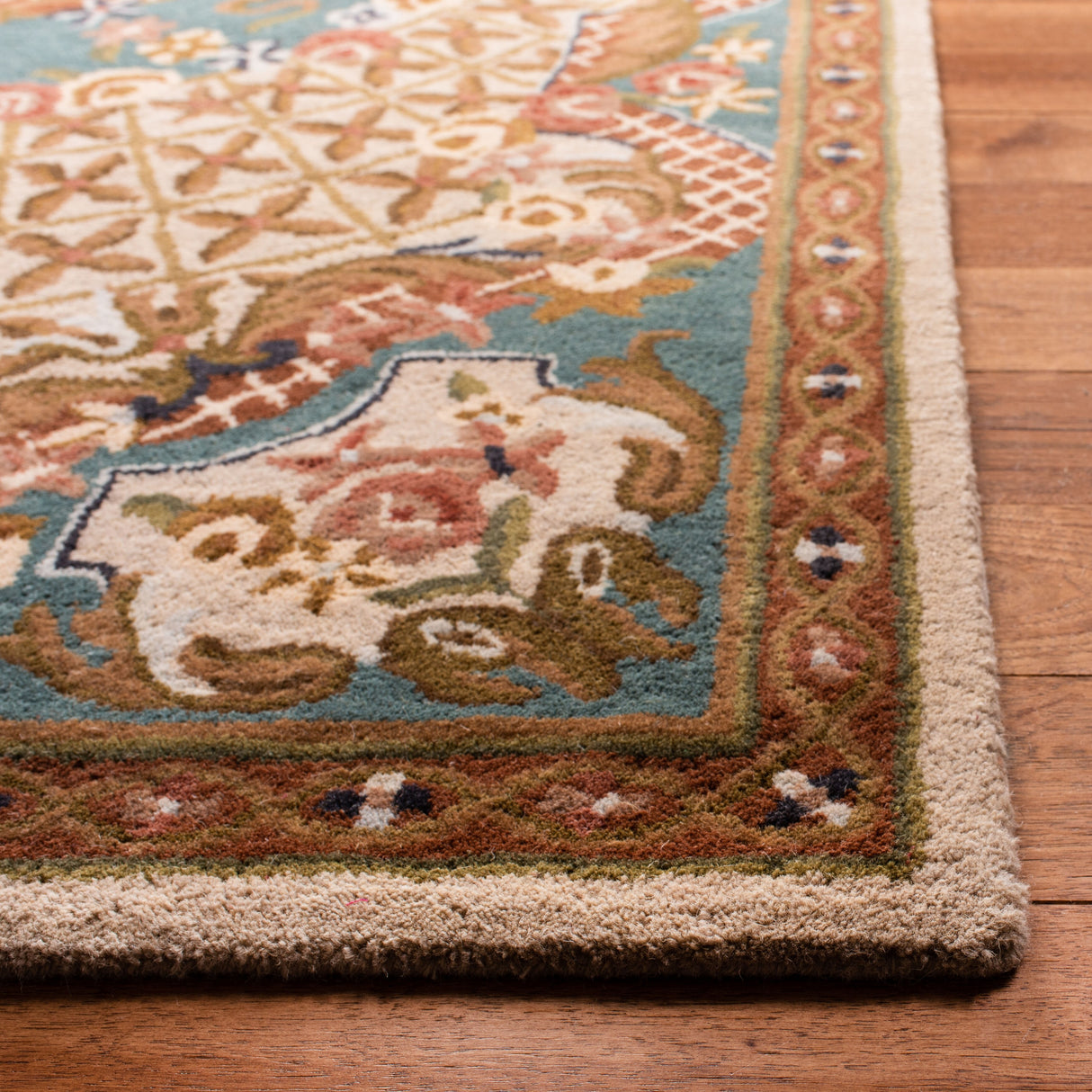 SAFAVIEH Handmade Classic Traiana Traditional Oriental Wool Rug